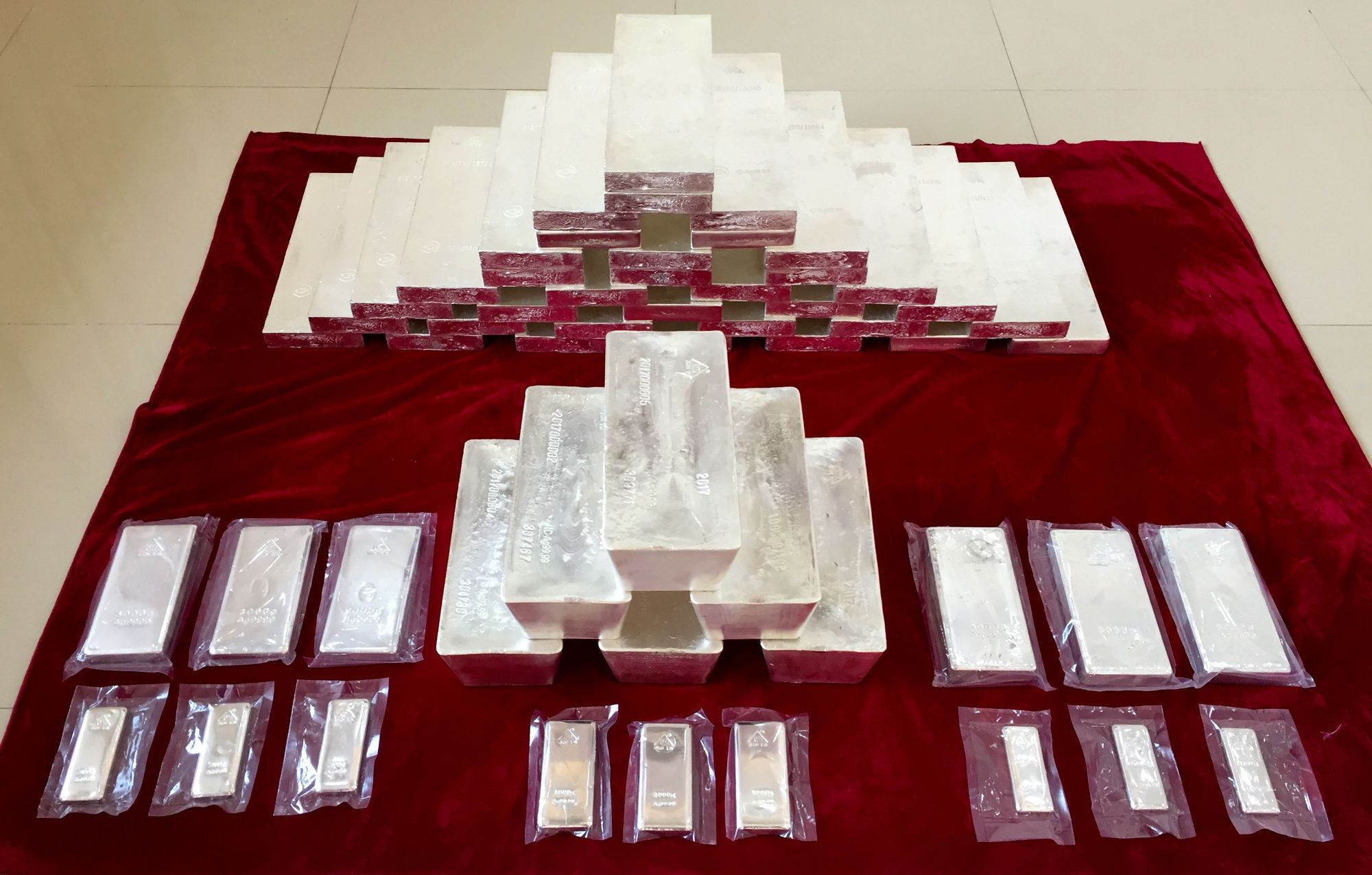 各種規(guī)格的Ag9999銀錠、銀條 1